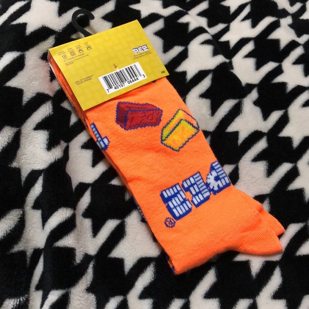 🧡HOST PICK!🧡Odd Sox Pez Socks - Picture 2 of 5
